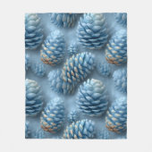 Frosted Blue Pinecones フリースブランケット (正面)