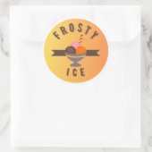 Frosty Ice – Retro Ice Cream Sundae Logo ラウンドシール (バッグ)