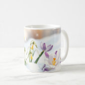 Frühlingserwachen Tasse Schneeglöckchen Krokusse コーヒーマグカップ (正面右)