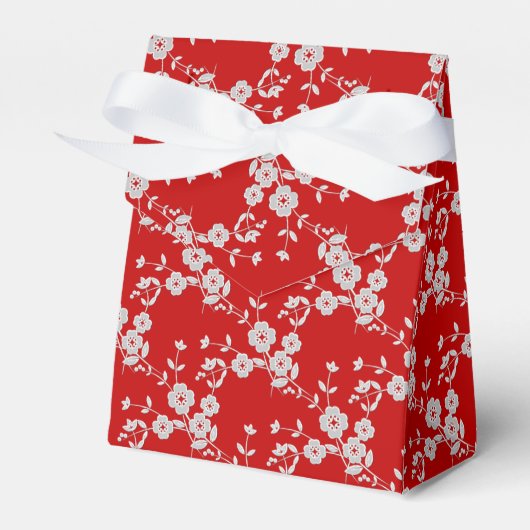 FSスタイル1-Red-White-PARTY FAVORITES BOXES、テントスタイル フェイバーボックス (正面サイド)