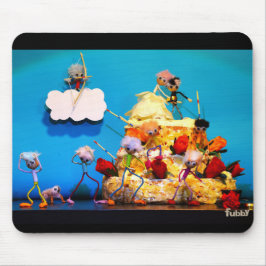 Fubby bruiloft met cupido die voor liefde zorgt. マウスパッド