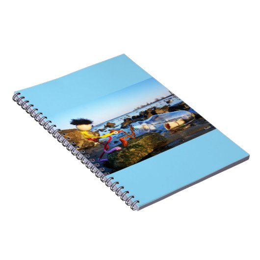 Fubby met flessenpost aan de kust. ノートブック (右側)