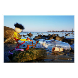 Fubby met flessenpost aan de kust. ポスター