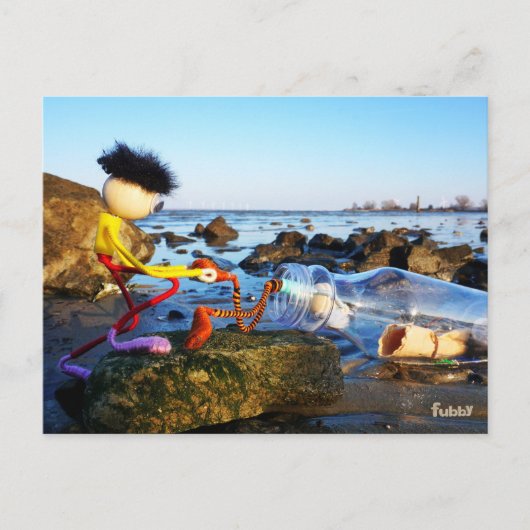 Fubby met flessenpost aan de kust. ポストカード (正面)
