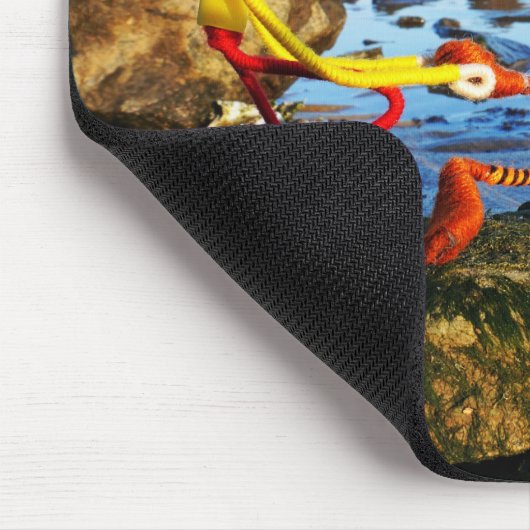 Fubby met flessenpost aan de kust. マウスパッド (コーナー)