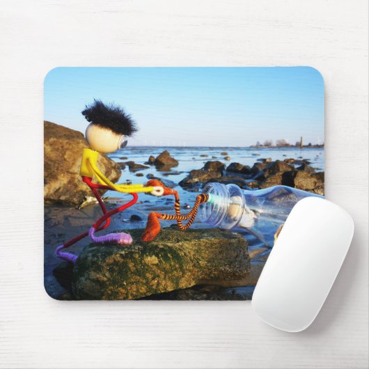 Fubby met flessenpost aan de kust. マウスパッド (マウス)