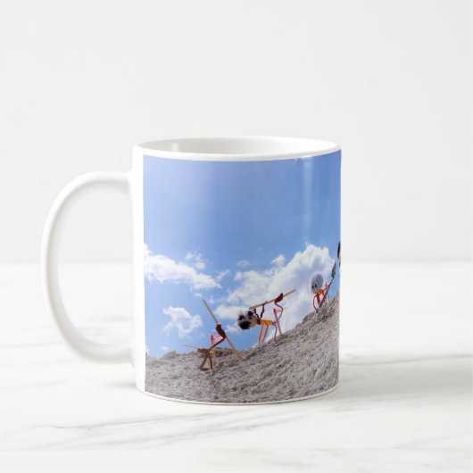 Fubby poppetjes op de skipiste, met een valpartij. コーヒーマグカップ (左)