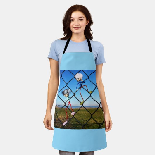 Fubby's die een hek beklimmen. エプロン (着用した状態)