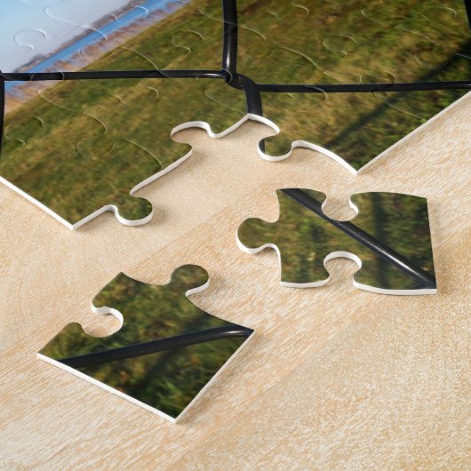 Fubby's die een hek beklimmen. ジグソーパズル (側面)