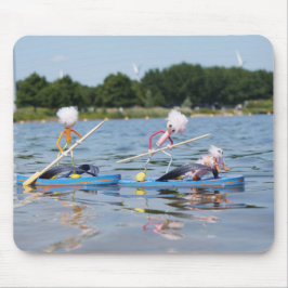 Fubby's die een wedstrijdje Peddelboard doen. マウスパッド