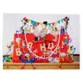 Fubby's die feest vieren voor verjaardag. ラージペーパーバッグ (裏面)