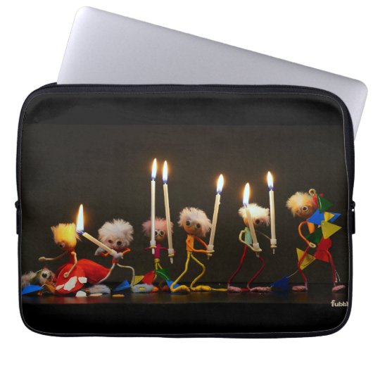 Fubby's die feestelijk met kaarsjes lopen, grappig ラップトップスリーブ (正面)