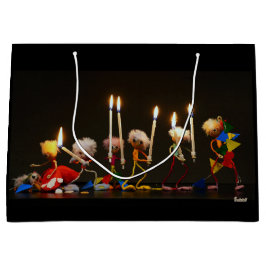 Fubby's die feestelijk met kaarsjes lopen, grappig ラージペーパーバッグ