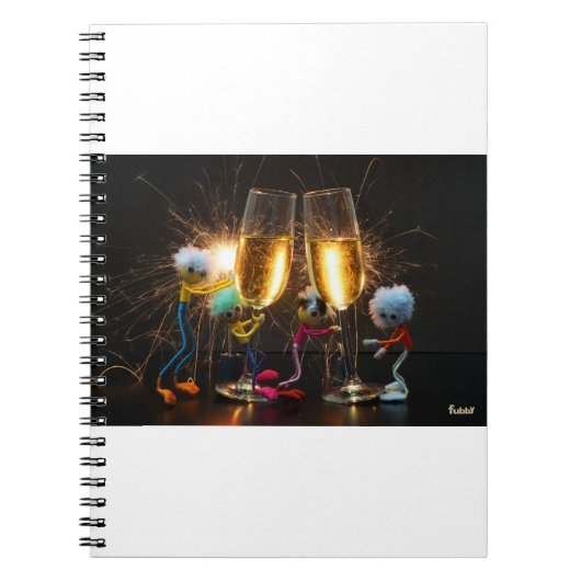 Fubby's die feestelijk proosten met vuurwerk. ノートブック (正面)