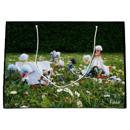 Fubby's die met vakantie kamperen. ラージペーパーバッグ