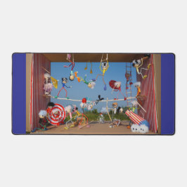 Fubby's in het Circus met allerlei acts.  デスクマット