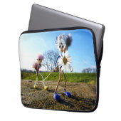 Fubby's in natuur met madeliefjes. ラップトップスリーブ (正面左)