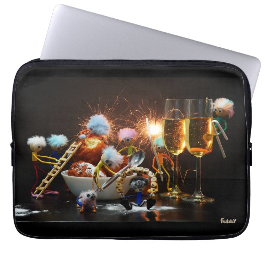 Fubby's met Jaarwisseling bij feestdagen. ラップトップスリーブ (正面)