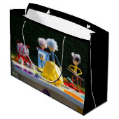 Fubby's met Tulpen jurk bij atelier. ラージペーパーバッグ (裏面アングル)