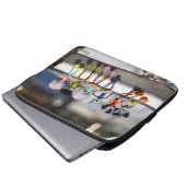 Fubby's op giek in 'Manhatten' poster. ラップトップスリーブ (正面下部)