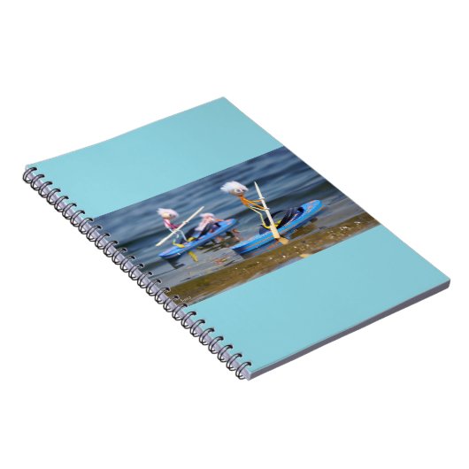 Fubby's op peddelboard dat een teenslipper is. ノートブック (右側)