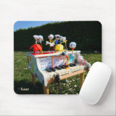 Fubby's op piano die muziek maken en dansen. マウスパッド (マウス)