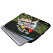 Fubby's op piano die muziek maken en dansen. ラップトップスリーブ (正面下部)