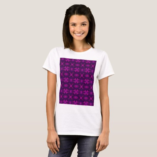 Fuchsia Geotech: A Vibrant Abstract Geometric Text Tシャツ (正面フル)