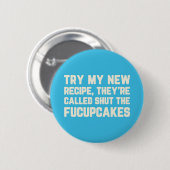 Fucupcakesのおもしろいな引用文を締めて下さい 缶バッジ (正面&裏面)