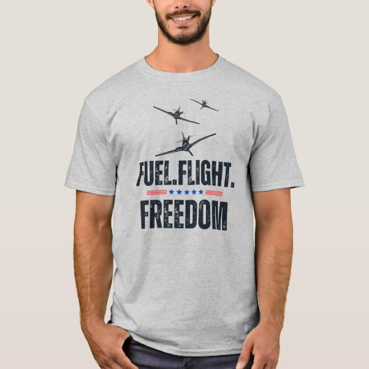 FUEL FLIGHT FREEDOM,ミニマリスト,楽しい,航空 Tシャツ (正面)
