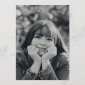 Full Bleed Modern 2 Photo Graduation Announcement 案内状 (裏面)