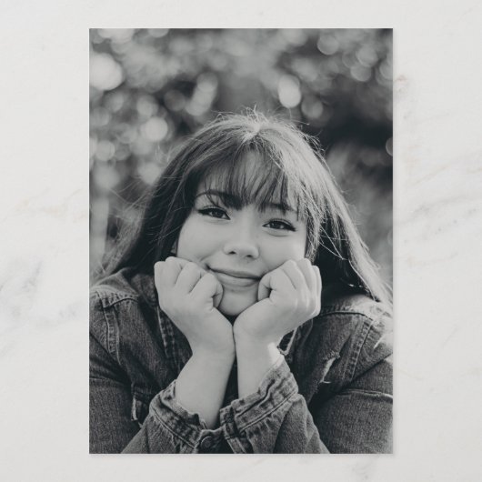 Full Bleed Modern 2 Photo Graduation Announcement 案内状 (裏面)