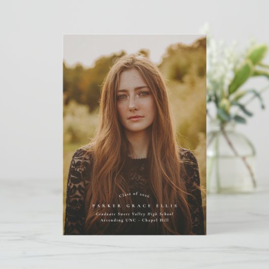 Full Bleed Photo Simple Graduation Announcement 案内状 (スタンド正面)