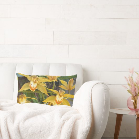 Full Blown Yellow Orchids ランバークッション (ソファ)