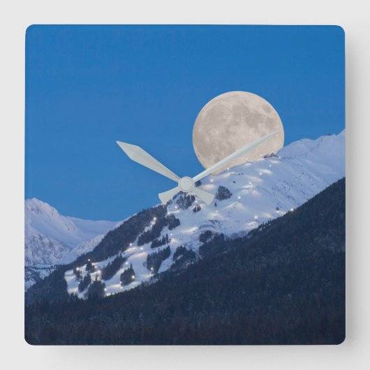 Full Moon Over Alyeska Ski Resort, Alaska スクエア壁時計 (正面)