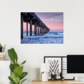 Full Moon Over Scripps Pier ポスター (ホームオフィス)