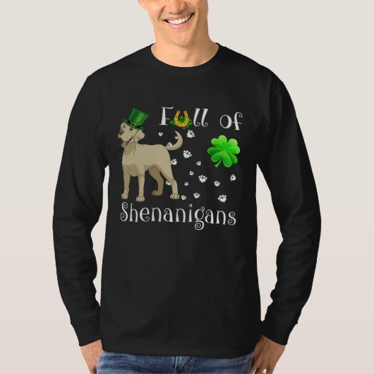 Full Of Shenanigans labrador Dog Irish Tシャツ (正面)