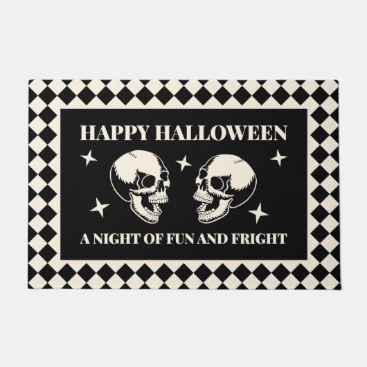Fun and Fright Skull Black Halloween ドアマット (正面)