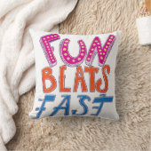 Fun Beats Fast クッション (ブランケット)