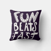 Fun Beats Fast クッション (裏面)