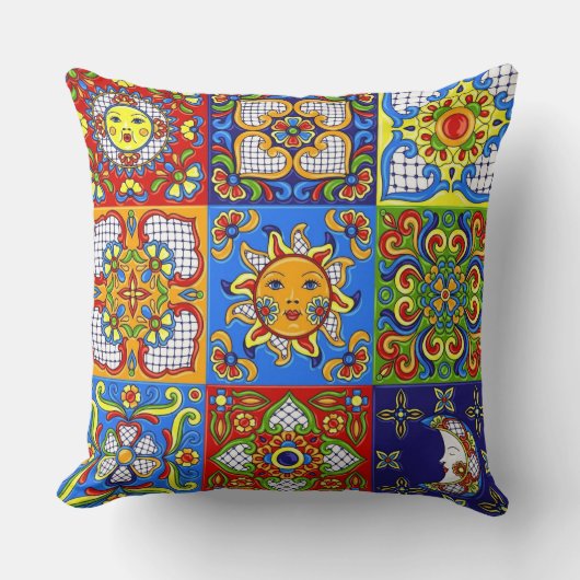 Fun Decor 2 20x20 Throw Pillow クッション (正面)