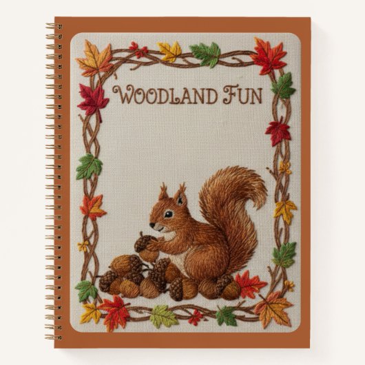 Fun Embroidered Squirrel & Acorns Fall Foliage ノートブック (正面)