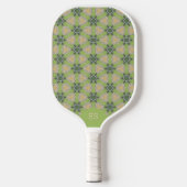 Fun Green Monogrammed Pickleball Paddle  ピックルボールラケット (正面)