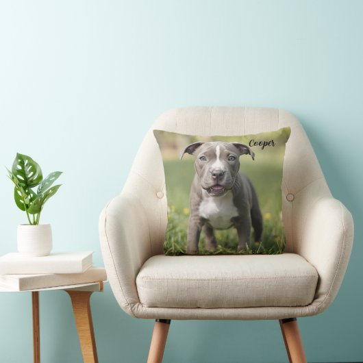 Fun-loving Pit Bull Personalized クッション (椅子)