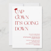 Fun Red & White Cap, Gown Graduation 招待状 (正面)