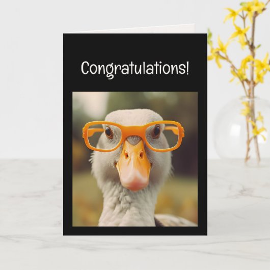 Fun Smart Goose Glasses Congratulations! Grad カード (黄色い花)