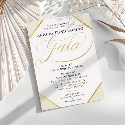 FUNDRAISING GALA 高級感のあるモダンなイベント ベージュ ゴールド 招待状