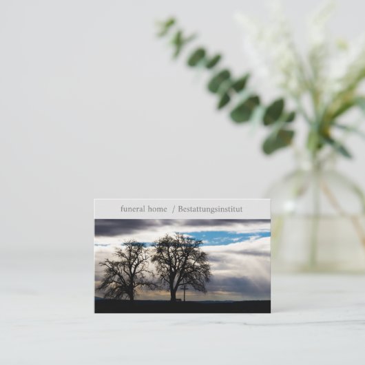 funeral home/Beerdigungsinstitut Kontur Baum Kreuz 名刺 (スタンド正面)