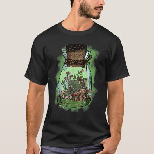 Fungus Magic Psilocybin Mushrooms In Glass Vase Tシャツ (正面)