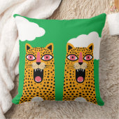 Funky Leopards on Bright Green Maximalist Animal クッション (ブランケット)